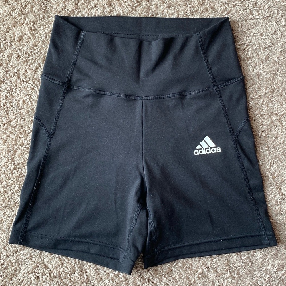 adidas Women's Feelbrilliant Short Tights